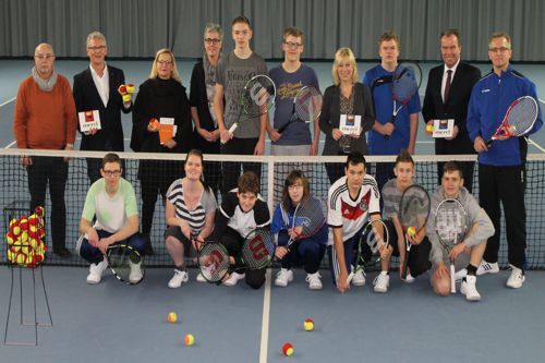 Stiftung Aktive Bürger - Stiftung unterstützt Tennis-AG